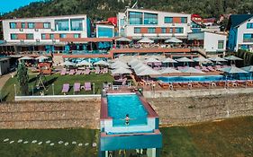 Hotel Roser House Boutique - Pe Malul Lacului Colibita  România