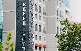 Mia Berre Hotels  4*