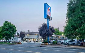 Motel 6 In Salem Oregon 2*
