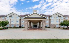Comfort Inn And Suites Cedar Falls 3*
