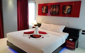 Absolute Bangla Suites Patong