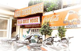 Raja Guest House -- Jalandhar Railway Station -- For Family, Couples, Travellers