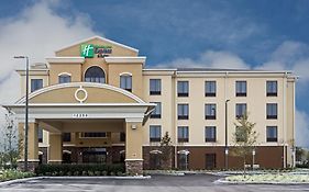 Holiday Inn Express & Suites Orlando East Ucf Area 2*