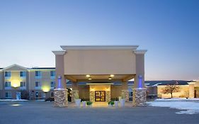 Holiday Inn Express Lexington Nebraska 2*