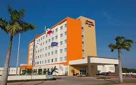 Hampton Inn & Suites By Hilton Paraiso  México