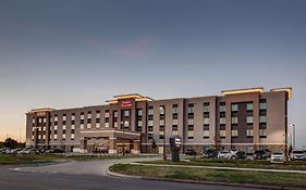 Hampton Inn And Suites Wichita Airport 3*