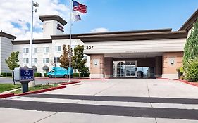 Hampton Inn Suites Salt Lake City Airport 3*