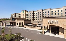 Embassy Suites By Hilton San Antonio Brooks Hotel & Spa 4*