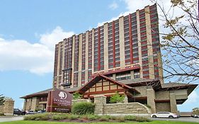 Doubletree Fallsview Resort & Spa by Hilton Niagara Falls