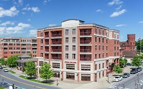 Hampton Inn & Suites Saratoga Springs Downtown 3*