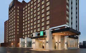 Embassy Suites By Hilton Toronto Airport 4*