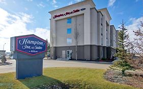 Hampton Inn And Suites Red Deer 3*