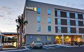 Home2 Suites By Hilton Tampa Usf Near Busch Gardens 3*