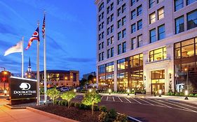 Doubletree By Hilton Youngstown Downtown 4*