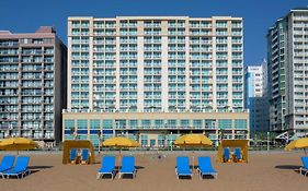 Hilton Garden Inn va Beach Oceanfront