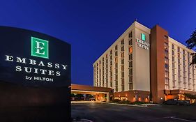 Embassy Suites Hotel Dallas Market Center 3*