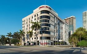 Hampton Inn & Suites Miami Midtown 3*