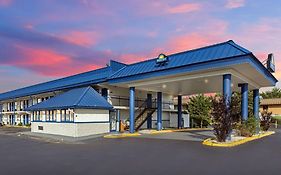 Days Inn Knoxville North 2*