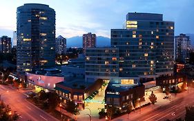 Hotel Hilton Vancouver Metrotown  4*