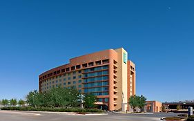 Embassy Suites Albuquerque Hotel And Spa 3*