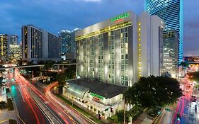 Hotel Courtyard Downtown Brickell Area  3*
