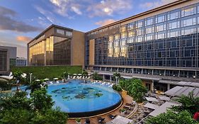 Hilton Hotel Manila Philippines 4*