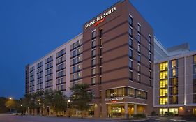Springhill Suites By Marriott Louisville Downtown 3*