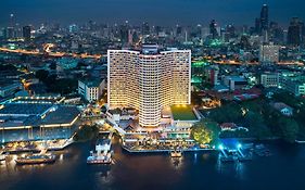 Royal Orchid Sheraton Hotel And Towers  5*