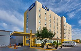 Hotel City Express Ciudad Juarez 4*