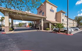 Comfort Inn & Suites Las Vegas Nellis 3*