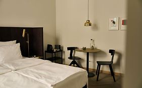 Melter Hotel & Apartments - A Neighborhood Hotel  4*