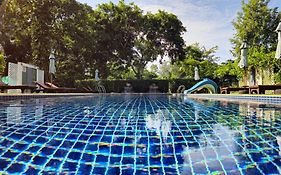 Baan Panwa Resort