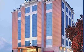 Best Western Maryland Hotel Chandigarh 4* India