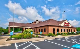 Hampton Inn & Suites Cleveland-airport/middleburg Heights 3*