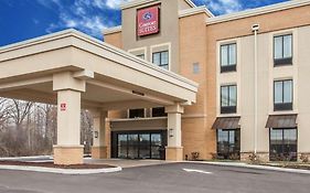 Comfort Suites Youngstown North 3*