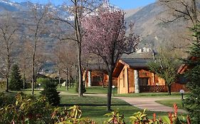 Lazy Bee Camping Village Aosta 3*