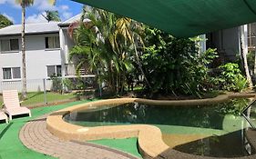 Coral Reef Apartments Cairns 3*