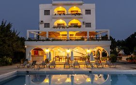 Stephanos Hotel Apartments  3*