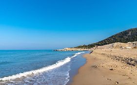 Kalogria Beach Apartments Калогрия Гърция