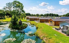 Flaxton Meadows Luxury Lodges