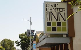 Civic Center Motor Inn  3*