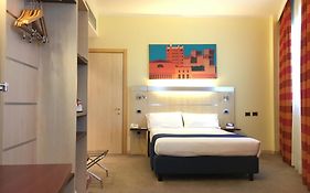 Holiday Inn Express Parma, An Ihg Hotel