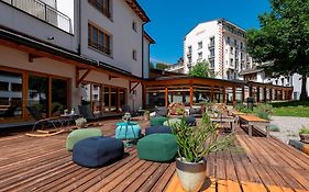 Hotel Schweizerhof  4*