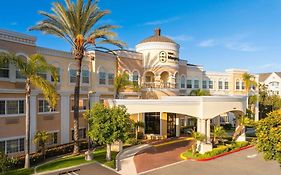 Holiday Inn Express Hotel & Suites Garden Grove 3*