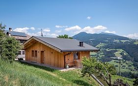 Hauserhof - Urlaub Auf Dem Bauernhof Mit Einzigartigem Ausblick In Die Dolomiten