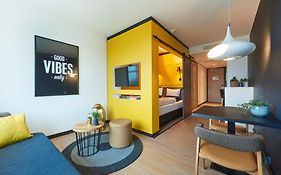 Cityden Up Amsterdam South Hotel Apartments 4*