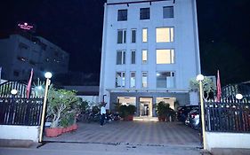 Hotel Aditya Inn Varanasi 3*