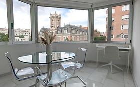 DFLAT Escultor Madrid Apartments