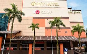 Sky Hotel @ Selayang  2*