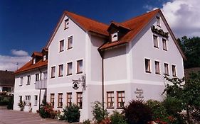 Hotel Gasthof Am Schloß  3*